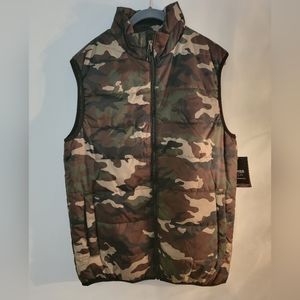 Swiss Tech Camo Print Men's Vest, Size Small